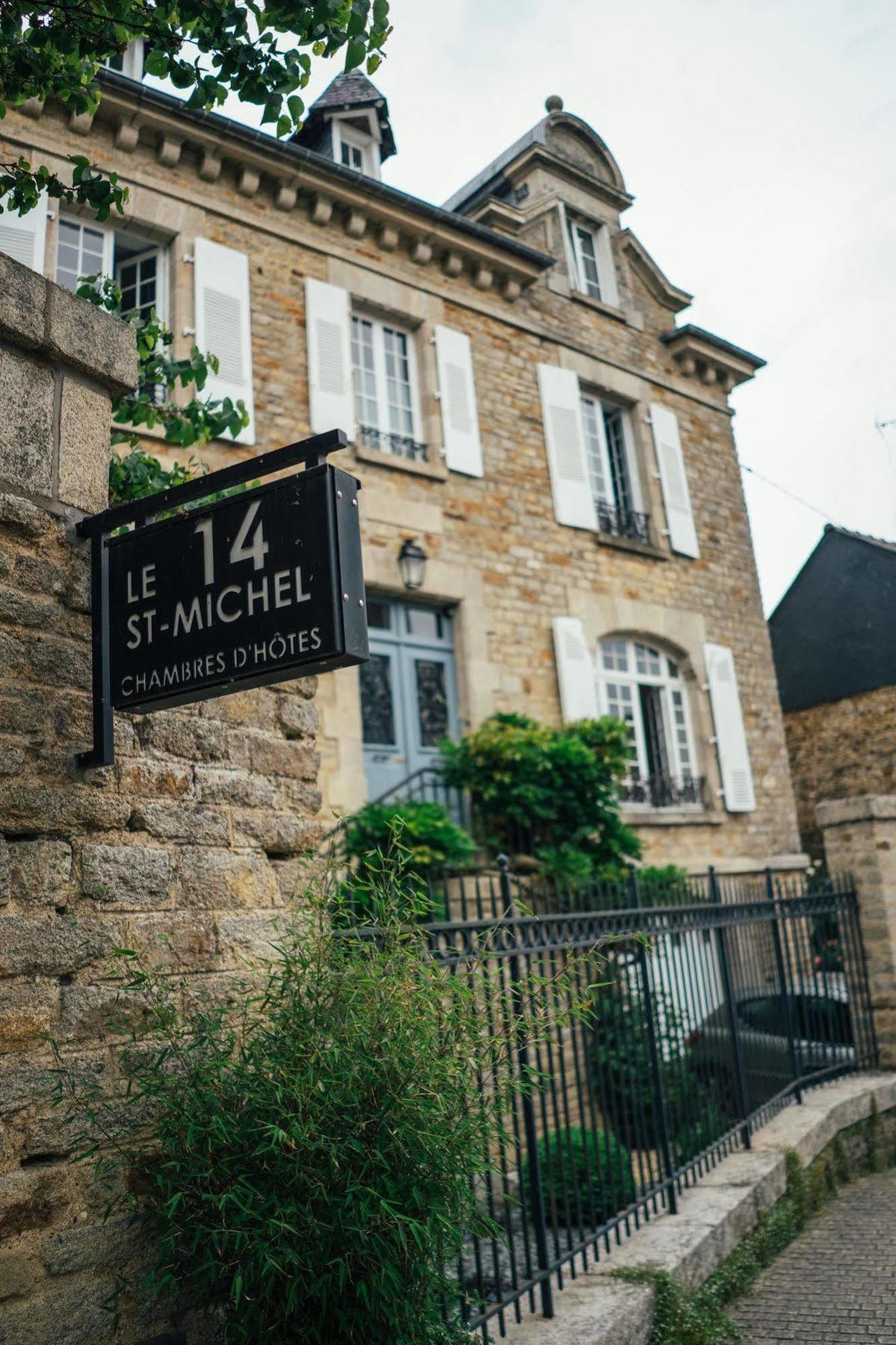 Le 14 St Michel Bed & Breakfast Josselin Ngoại thất bức ảnh